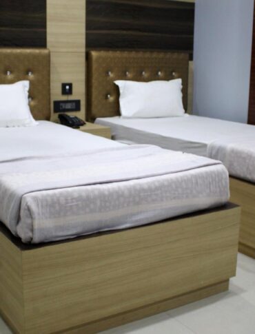 Super Deluxe Room – Shreemoyee Inn